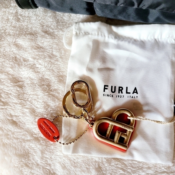 FURLA Keychain Bag Charm Red Heart - Picture 6 of 6